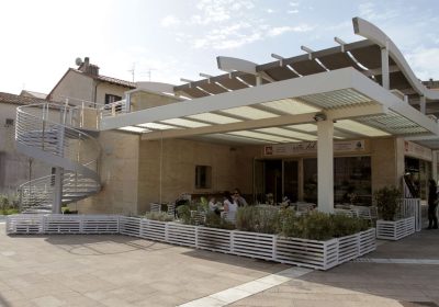 Exterior spiral staircase